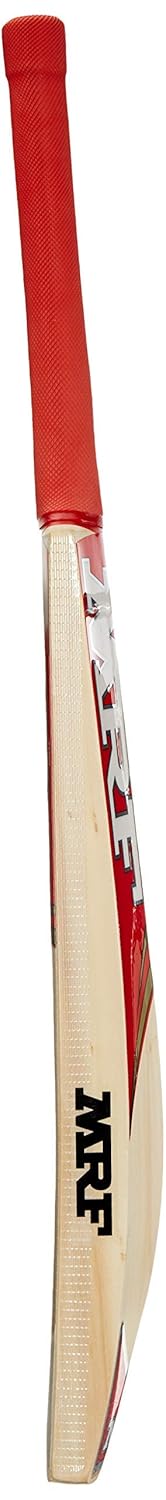 Comfortable grip handle of MRF Master cricket bat for better control and stroke play