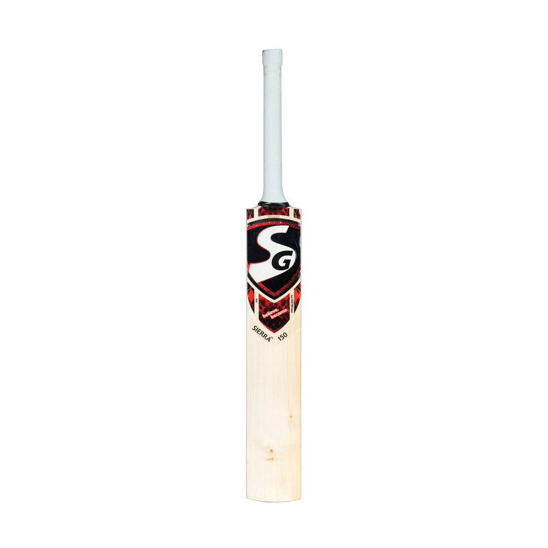 Lightweight junior bat designed for training and matches